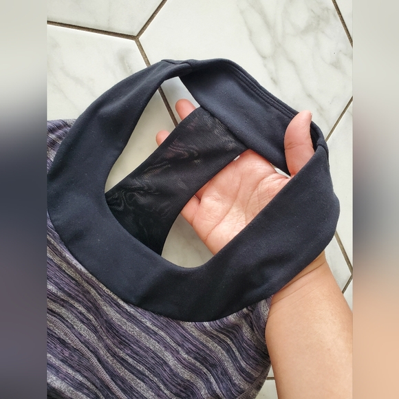 Lululemon Scoop Neck Tank - Picture 6 of 8